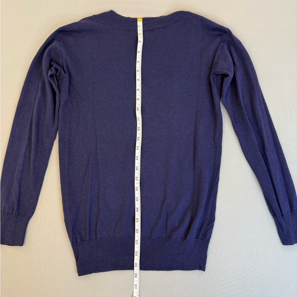 Gap V Neck Sweater Women’s Size XS Navy Blue Cotton Cashmere Blend - Picture 10 of 12